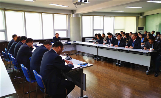 4.李贺军副总裁主持开年工作会议_副本.jpg 4.李贺军副总裁主持开年工作会议_副本.jpg