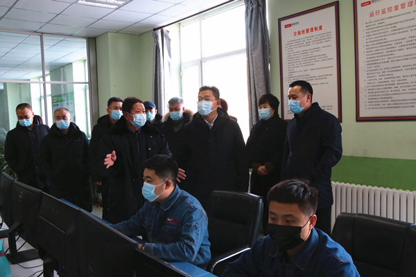 21.马东虎总经理向督察组汇报工作情况_副本.png 21.马东虎总经理向督察组汇报工作情况_副本.png