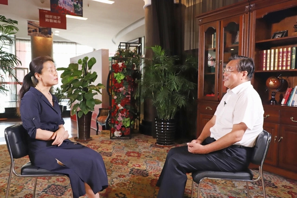 4.采访现场_nEO_IMG.jpg 4.采访现场_nEO_IMG.jpg