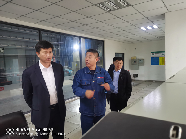 22.新城供热沈阳商园公司接待政府领导调研.jpg 22.新城供热沈阳商园公司接待政府领导调研.jpg