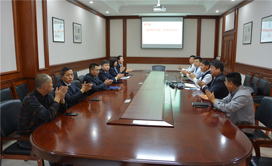 2 “汲取榜样力量 赓续奋进使命”党员观影活动_副本.jpg 2 “汲取榜样力量 赓续奋进使命”党员观影活动_副本.jpg