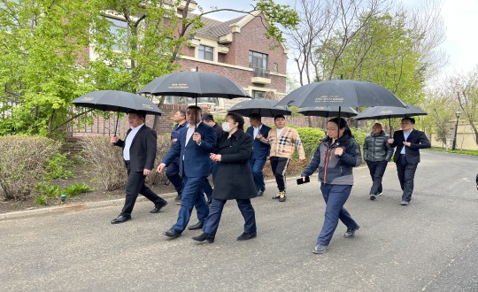 17.保利物业观摩团参观线上最火买球站·美邑园区_副本.jpg 17.保利物业观摩团参观线上最火买球站·美邑园区_副本.jpg