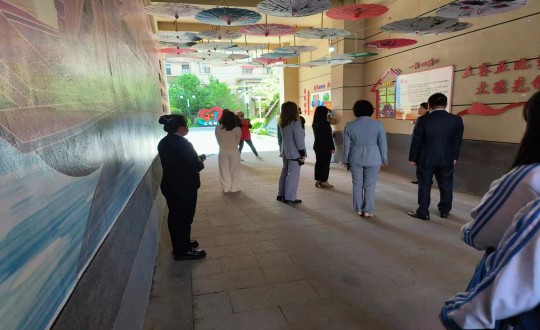 22.延边州、敦化市相关领导一行莅临金鼎阳光红心物业参观_副本.jpg 22.延边州、敦化市相关领导一行莅临金鼎阳光红心物业参观_副本.jpg