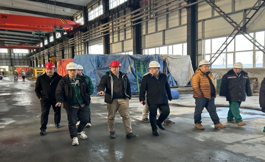 13.上海电气集团考察团莅临装配式总公司参观考察_副本.jpg 13.上海电气集团考察团莅临装配式总公司参观考察_副本.jpg