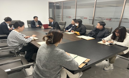 15.康养地产公司召开2024年度线上最火买球站视野通讯员工作会议_副本.jpg 15.康养地产公司召开2024年度线上最火买球站视野通讯员工作会议_副本.jpg