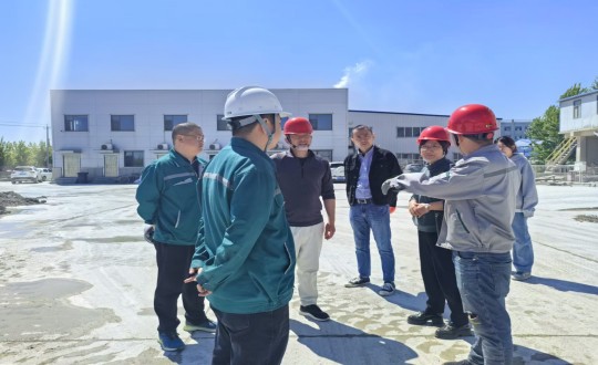 9.刘翔鹏总经理接待长春工程学院土木学院教学副院长李九阳一行_副本.jpg 9.刘翔鹏总经理接待长春工程学院土木学院教学副院长李九阳一行_副本.jpg