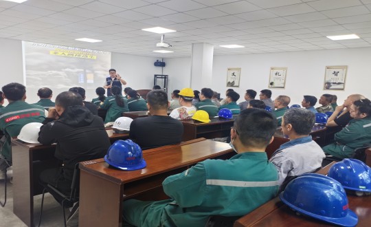 13.装配式总公司2024年消防安全知识培训会现场_副本.jpg 13.装配式总公司2024年消防安全知识培训会现场_副本.jpg