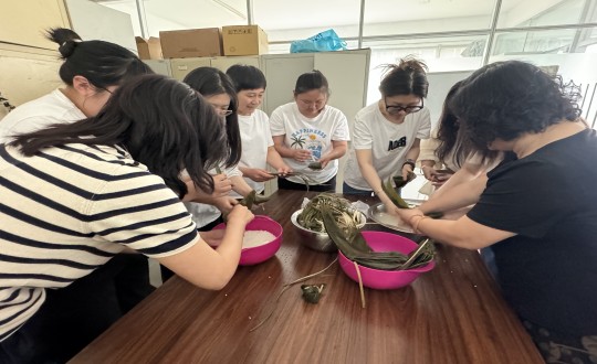 25.药业公司举办端午节主题活动现场_副本.jpg 25.药业公司举办端午节主题活动现场_副本.jpg