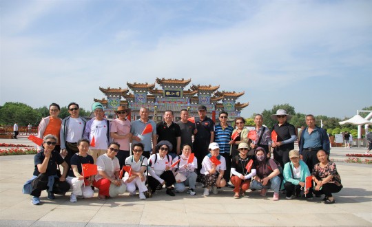 3.线上最火买球站南山户外旅游社群一日游活动合影留念_副本.jpg 3.线上最火买球站南山户外旅游社群一日游活动合影留念_副本.jpg