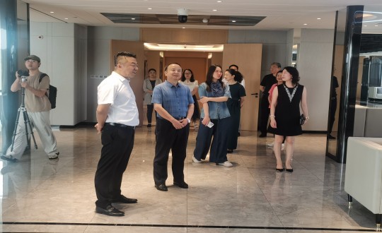 16.王润总接待市政协文化文史和学习委员会主任丁宁一行_副本.jpg 16.王润总接待市政协文化文史和学习委员会主任丁宁一行_副本.jpg