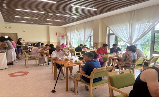 21.养老公司“亲亲邻里食堂”盛大开业_副本.jpg 21.养老公司“亲亲邻里食堂”盛大开业_副本.jpg