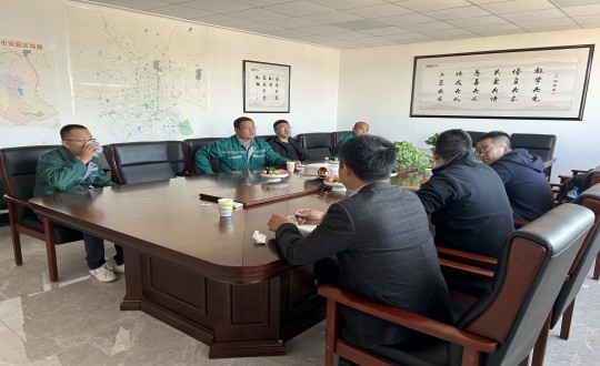 12.三一重能总部总经理贾广富莅临装配式总公司参观考察_副本.jpg 12.三一重能总部总经理贾广富莅临装配式总公司参观考察_副本.jpg