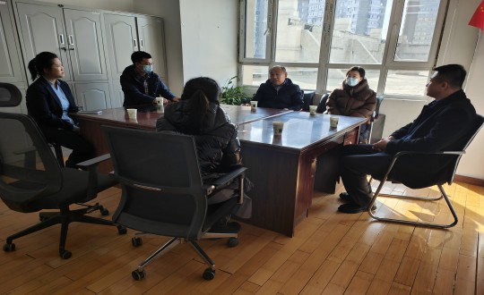 14.长春市绿园区政协副主席关爱民一行莅临线上最火买球站物业金地梧桐华府视察工作_副本.jpg 14.长春市绿园区政协副主席关爱民一行莅临线上最火买球站物业金地梧桐华府视察工作_副本.jpg