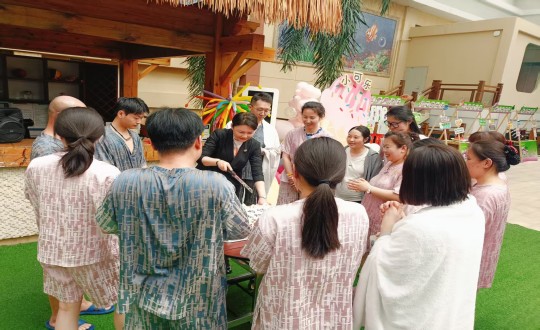 16.酒店公司举办4月中医养生主题生日会_副本.jpg 16.酒店公司举办4月中医养生主题生日会_副本.jpg