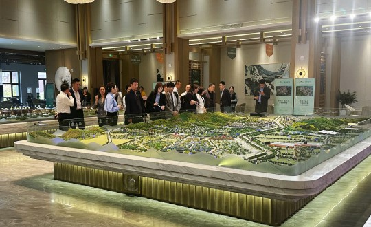 1.双阳区政府副区长雷迎辉一行领导莅临指导_副本.jpg 1.双阳区政府副区长雷迎辉一行领导莅临指导_副本.jpg