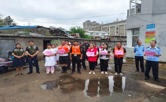 8.物业总公司敦化项目联合开展防汛应急演练_副本.jpg 8.物业总公司敦化项目联合开展防汛应急演练_副本.jpg