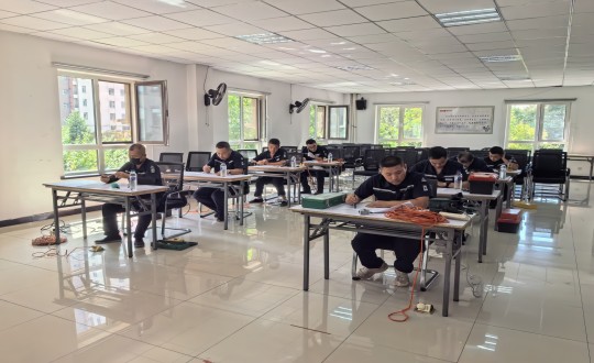 7.物业总公司组织开展技能评定考核现场_副本.jpg 7.物业总公司组织开展技能评定考核现场_副本.jpg